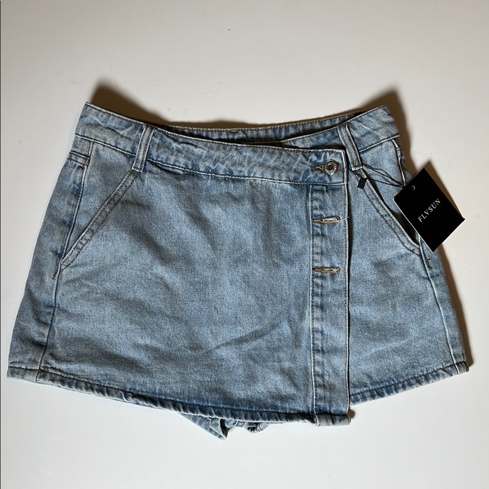 Flynn Skye Blue Denim Button Shorts